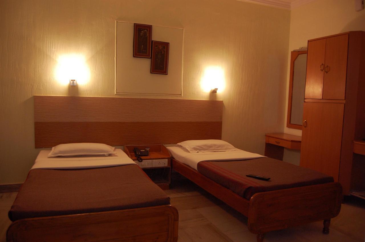 Hotel Sai International Rayagada Kültér fotó