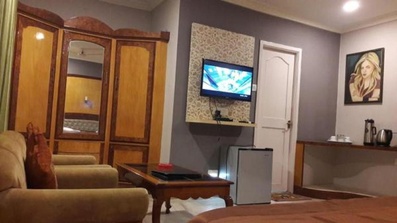 Hotel Sai International Rayagada Kültér fotó